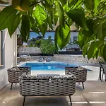 Villa Zafira *
